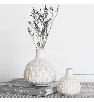 White Scallop Vase 2 Sizes